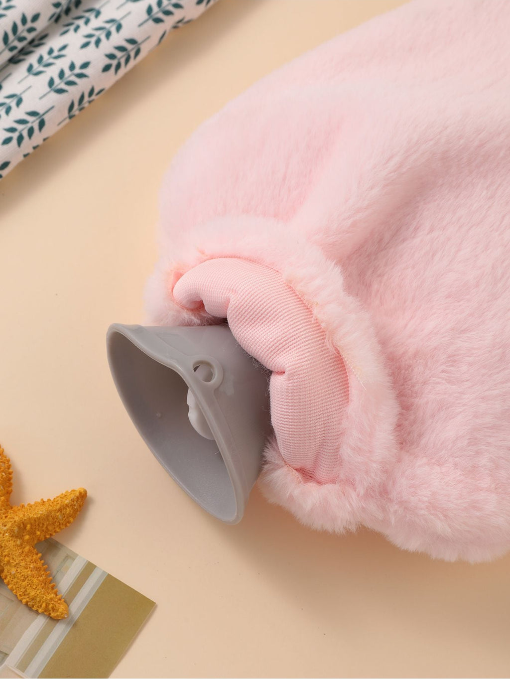 Hot water bottle with fluffy premium cover – cozy bed warmer for winter | Relief from stomach pain, menstrual cramps &amp; muscle tension