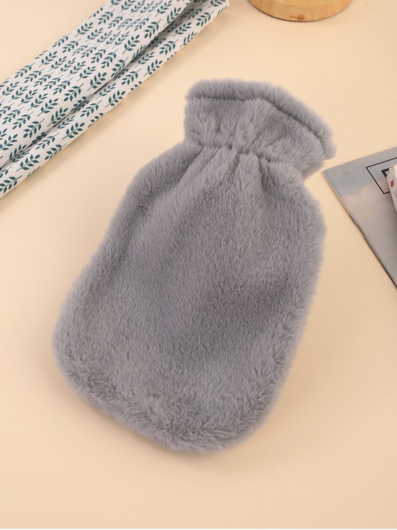 Hot water bottle with fluffy premium cover – cozy bed warmer for winter | Relief from stomach pain, menstrual cramps &amp; muscle tension