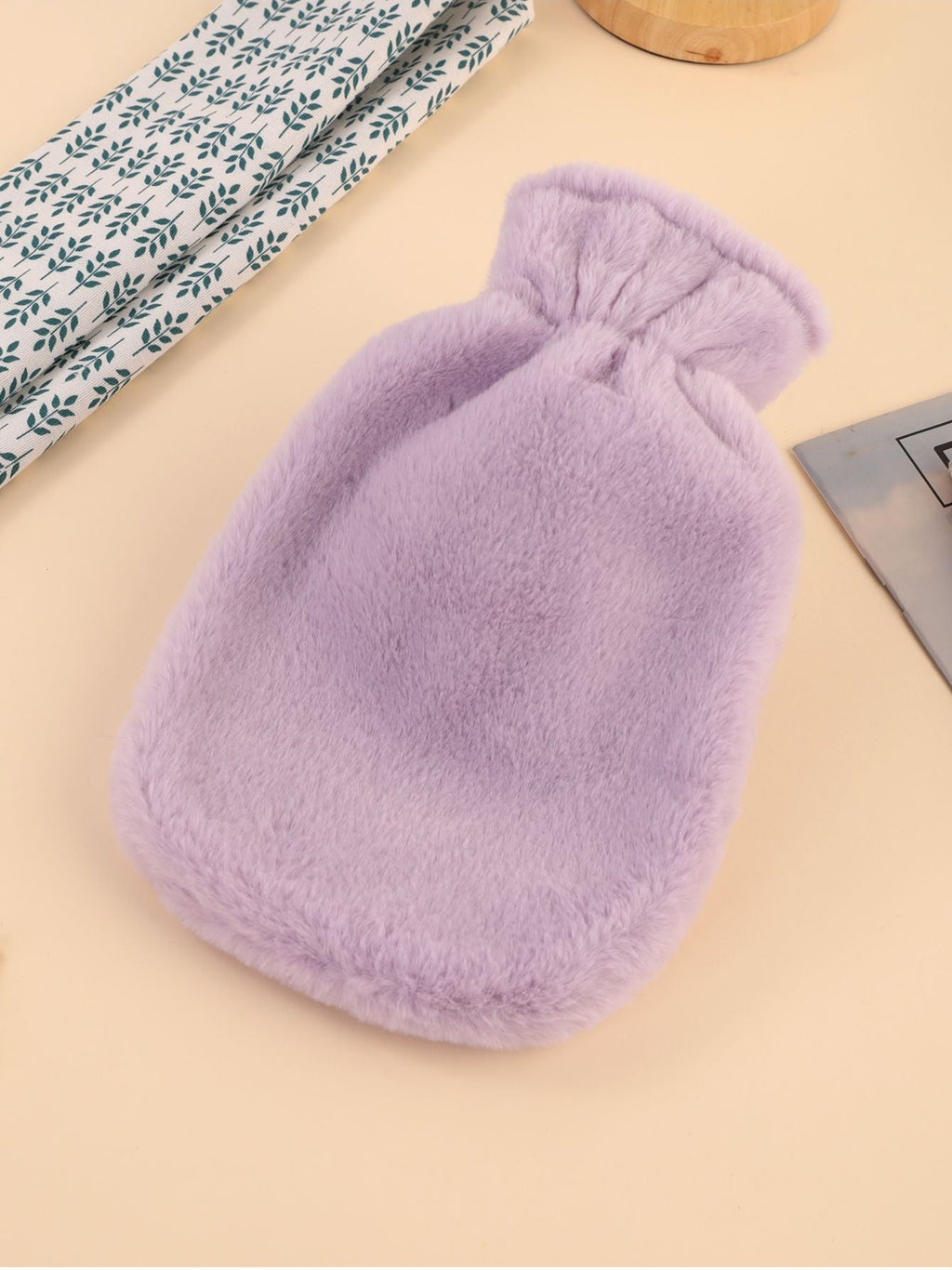 Hot water bottle with fluffy premium cover – cozy bed warmer for winter | Relief from stomach pain, menstrual cramps &amp; muscle tension