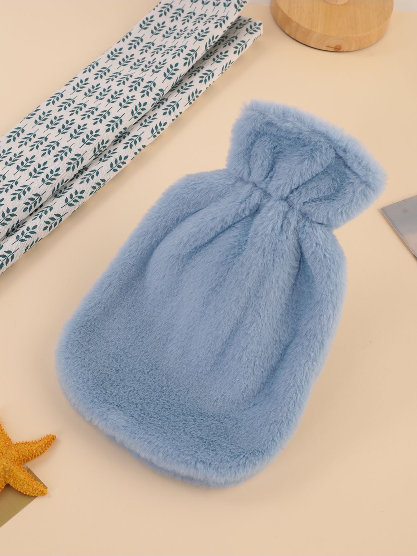 Hot water bottle with fluffy premium cover – cozy bed warmer for winter | Relief from stomach pain, menstrual cramps &amp; muscle tension