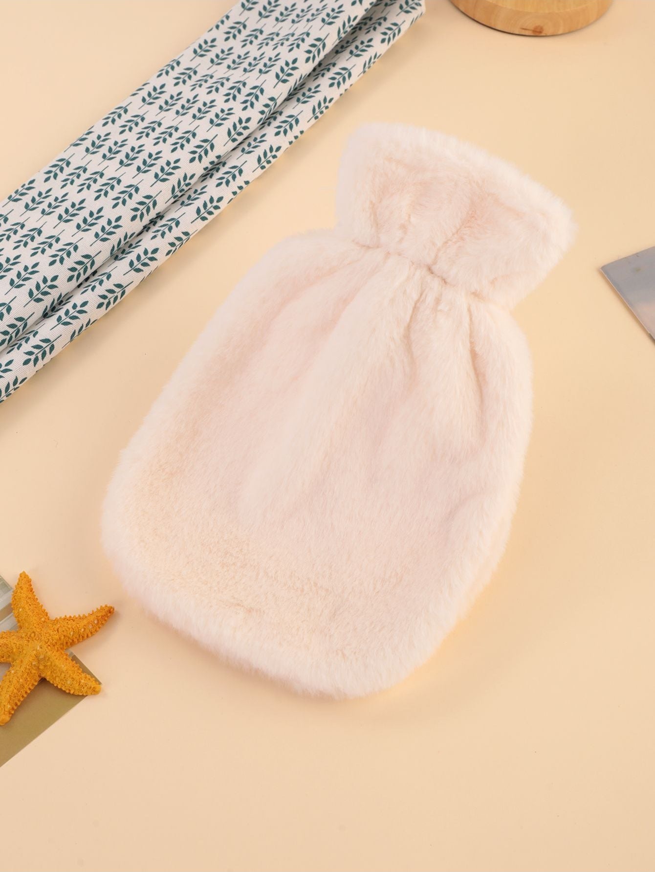 Hot water bottle with fluffy premium cover – cozy bed warmer for winter | Relief from stomach pain, menstrual cramps &amp; muscle tension