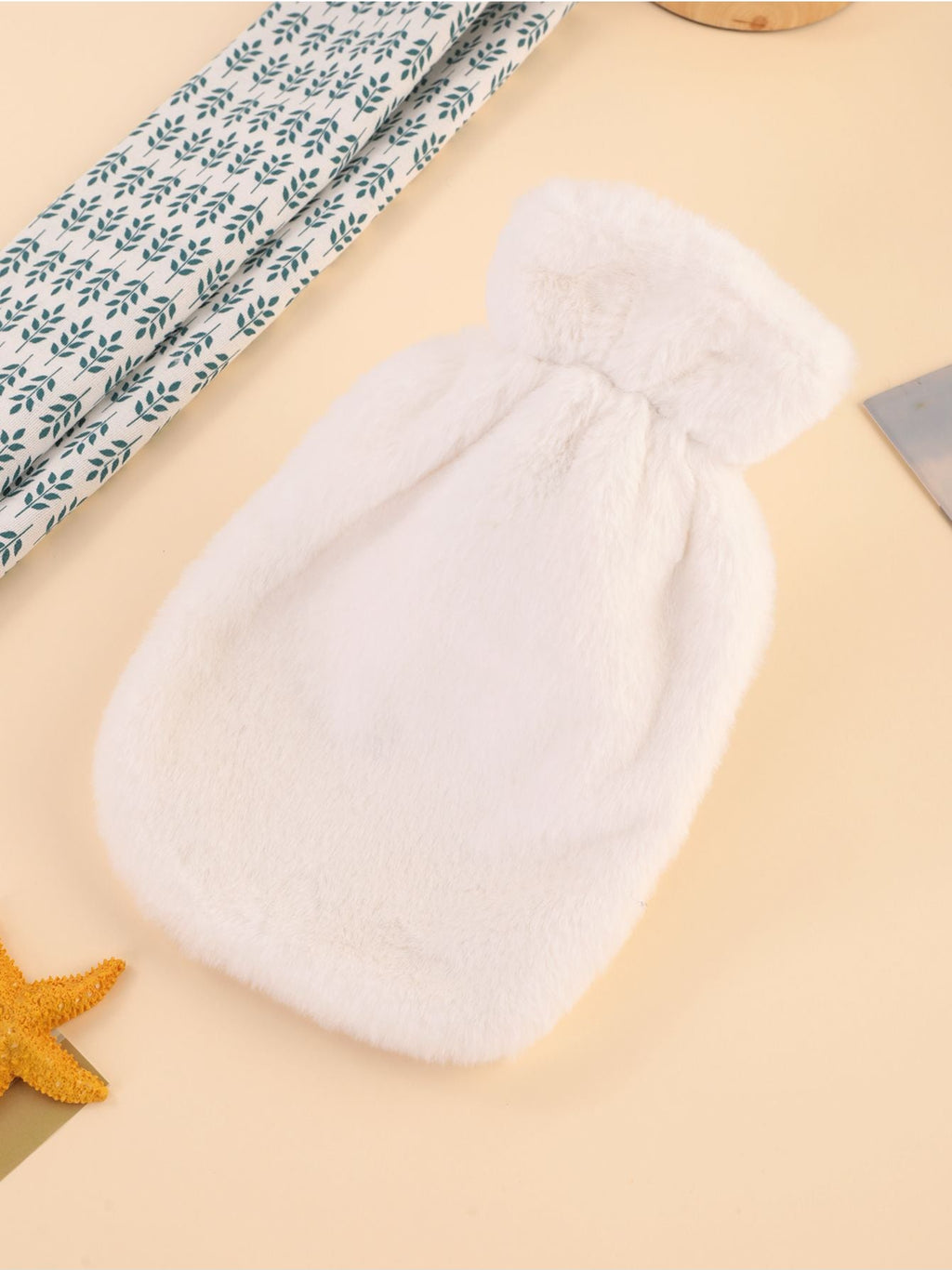 Hot water bottle with fluffy premium cover – cozy bed warmer for winter | Relief from stomach pain, menstrual cramps &amp; muscle tension